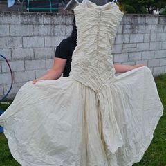 wedding dress Ian Stuart