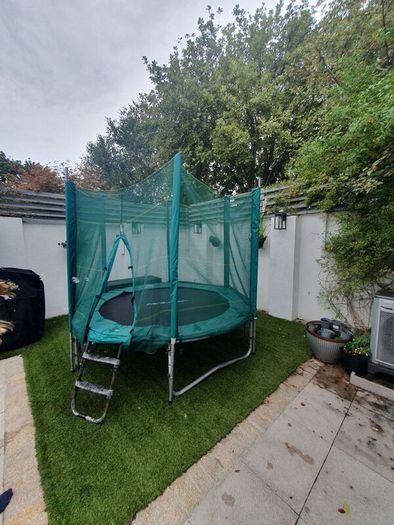 Trampoline