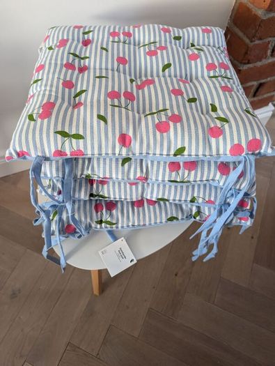 4 x Chair cushions