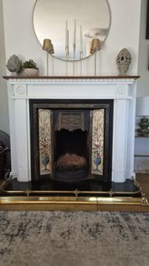 Extendable brass fireplace fender