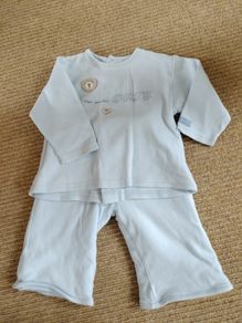 Baby clothes