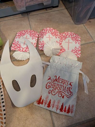 decorations can reuse parts of them