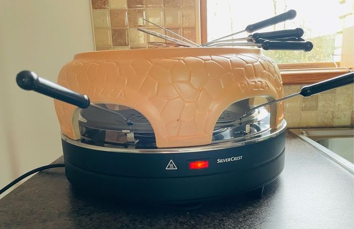 Pizza Maker