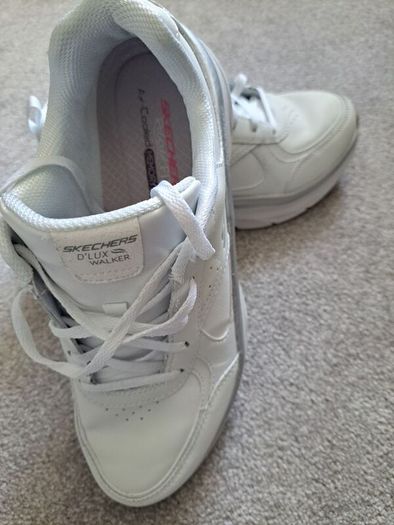 Skechers