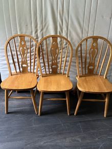 Kitchen table chairs