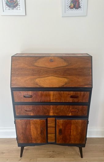SALE! Funky Cocktail Bar/Bureau Stunning Grain