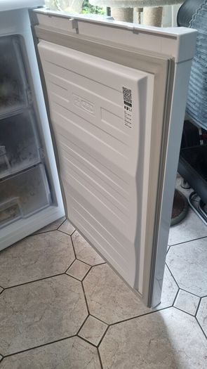 Indesit Freezer - 95 Litres
