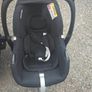 2 maxi cosi car seats and iso fix bases Image 3