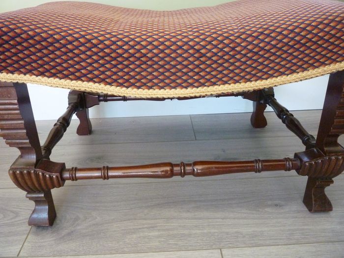 Edwardian William And Mary mahogany Stool. Genuine Antique Edwardian. Excellent condition. Solid & weighty.