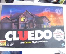 Cluedo The Classic Mystery Game 2011