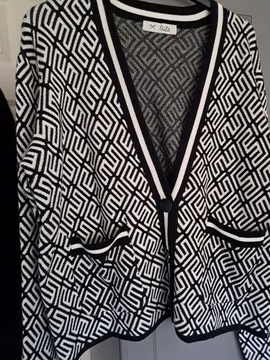 cardigan ladies black and white