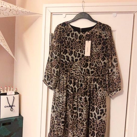Leopard print dress size L