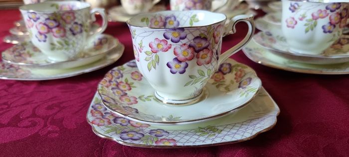 Vintage 33 Piece Royal Albert Crown China Floral Spray Tea Set For 10 Person Setting Made In England