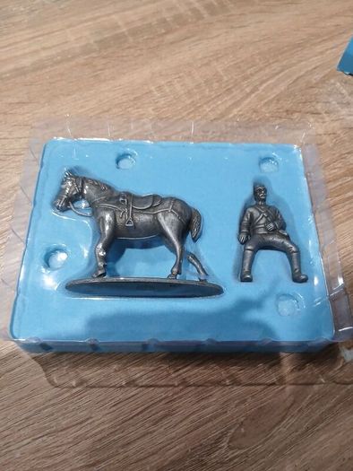 Atlas Editions 1/32 French Brigadier And Horse
