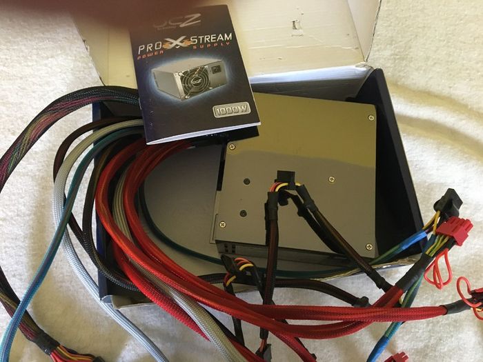 OCZ Pro X Stream 1000w  Active PFC PSU