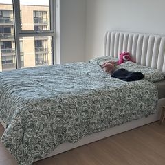 King size bed Ottoman
