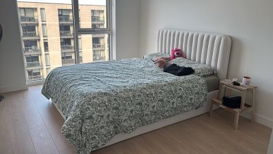 King size bed Ottoman