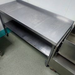 Stainless still tables