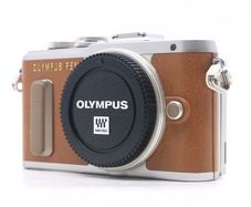 Olympus PEN E-PL 8 Camera body
