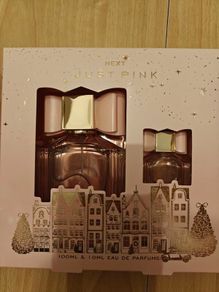 women's perfume / fragrance