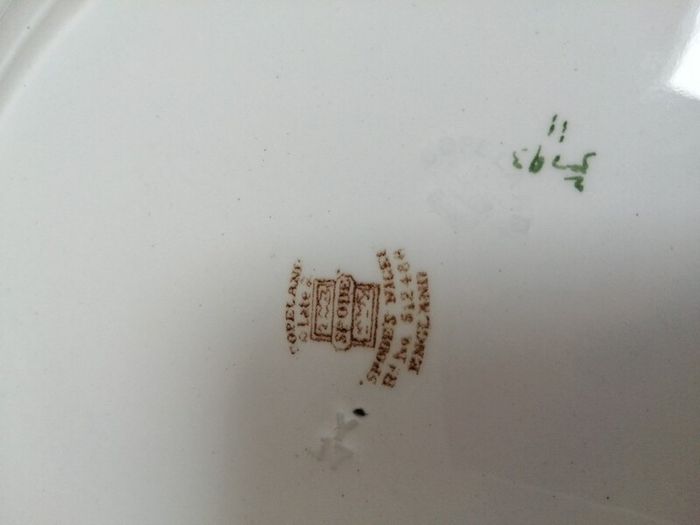 Spode Copeland Nigel Pattern Two plates 10. 5 inch