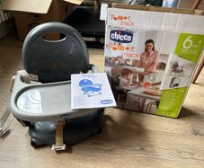 Chicco Pocket Snack Clip on Booster Seat