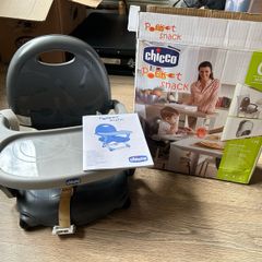 Chicco Pocket Snack Clip on Booster Seat