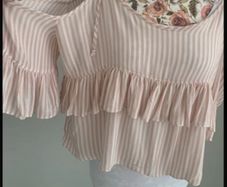 top American eagle a size large cold shoulder effect with frilled detail stripe