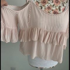 top American eagle a size large cold shoulder effect with frilled detail stripe