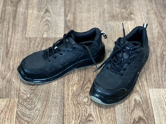 Safety work shoes