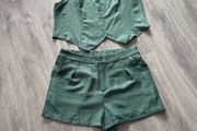 shorts  and waist coat shien