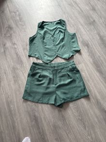shorts  and waist coat shien