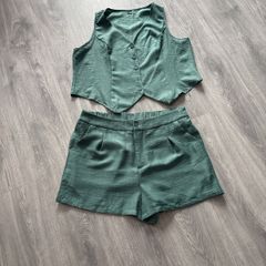 shorts  and waist coat shien