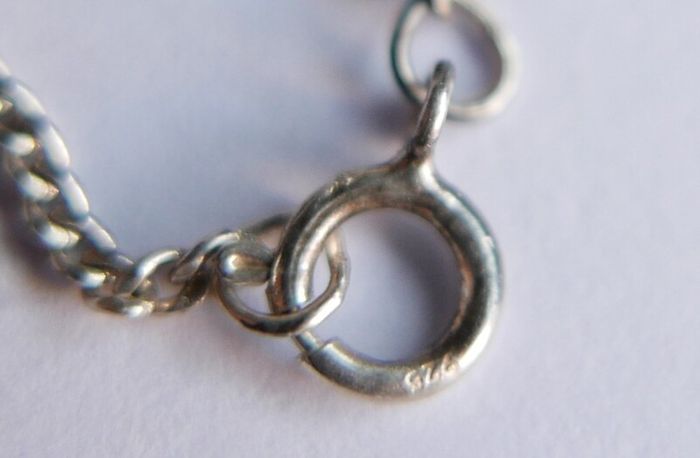 Vintage Sterling Silver  Rhinestone Curved Cross Necklace length 18" - 4,5g