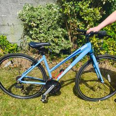 Adventure Hybrid bike 17" frame