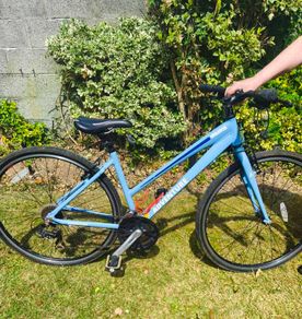 Adventure Hybrid bike 17" frame