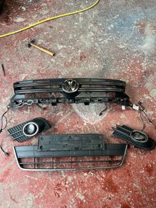 VW tiguan bumpee grills and fogs