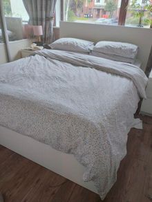 King malm bed