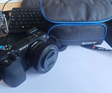 Sony a6400 with lens and bag