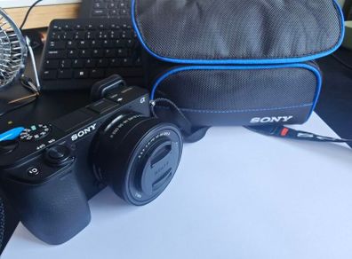 Sony a6400 with lens and bag