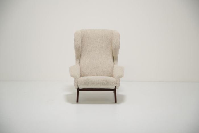 Vintage Sculptural Boucle Wingback Model 877 Armchairs by Gianfranco Frattini for Cassina, Italy, 1950s