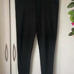 bottoms Victoria secret pink black yoga bottoms med