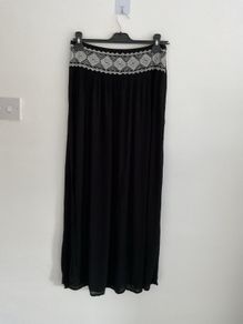 beachwear forever 21 black maxi skirt with side slits medium
