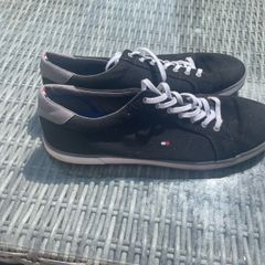 tommy hilfiger shoes