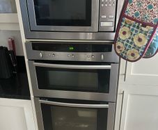 Neff circotherm Double oven with 1000w microwave  integrated