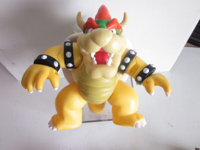 Super Mario Deluxe Bowser Battle Playset