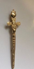 Brooch