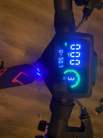 Kukirin A1 Electric Scooter immaculate condition