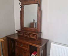 Hall Dresser