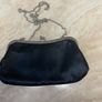 Black clutch Image 4